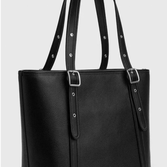 Coach Ashton Tote in Black. Excellent Condition. All Offers Welcomed!!! - Picture 3 of 10